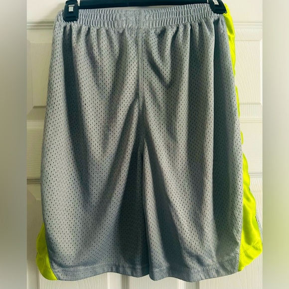 Champion Boys Athletic Shorts with Pockets size Medium, used condition - Picture 4 of 5